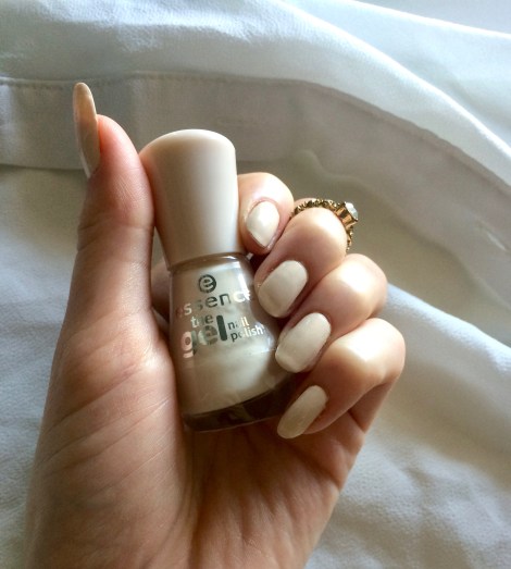 essence nail polish dream on