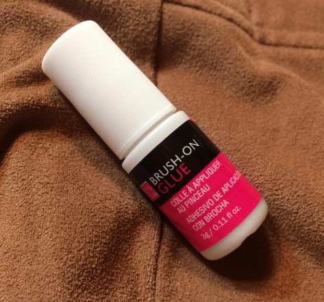 nail review fake nails glue