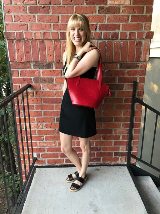 beauty blogger blonde purse